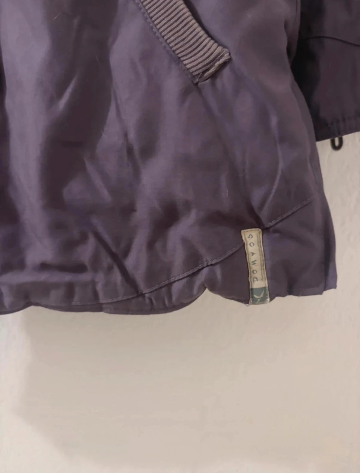 Manteau d'hiver fille 8 ans prune doublée polaire rose fuchsia chaude à capuche decathlon 130 cm – photo 4